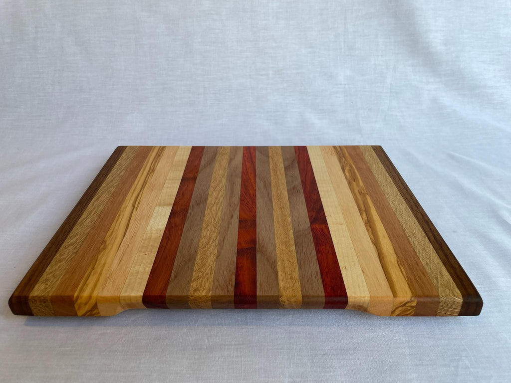 Eight-Wood Cutting Board, Lightweight Handmade Board in Oak, Cherry, Olive, Padauk & Walnut, Colourful Kitchen Gift, Made in the Netherlands