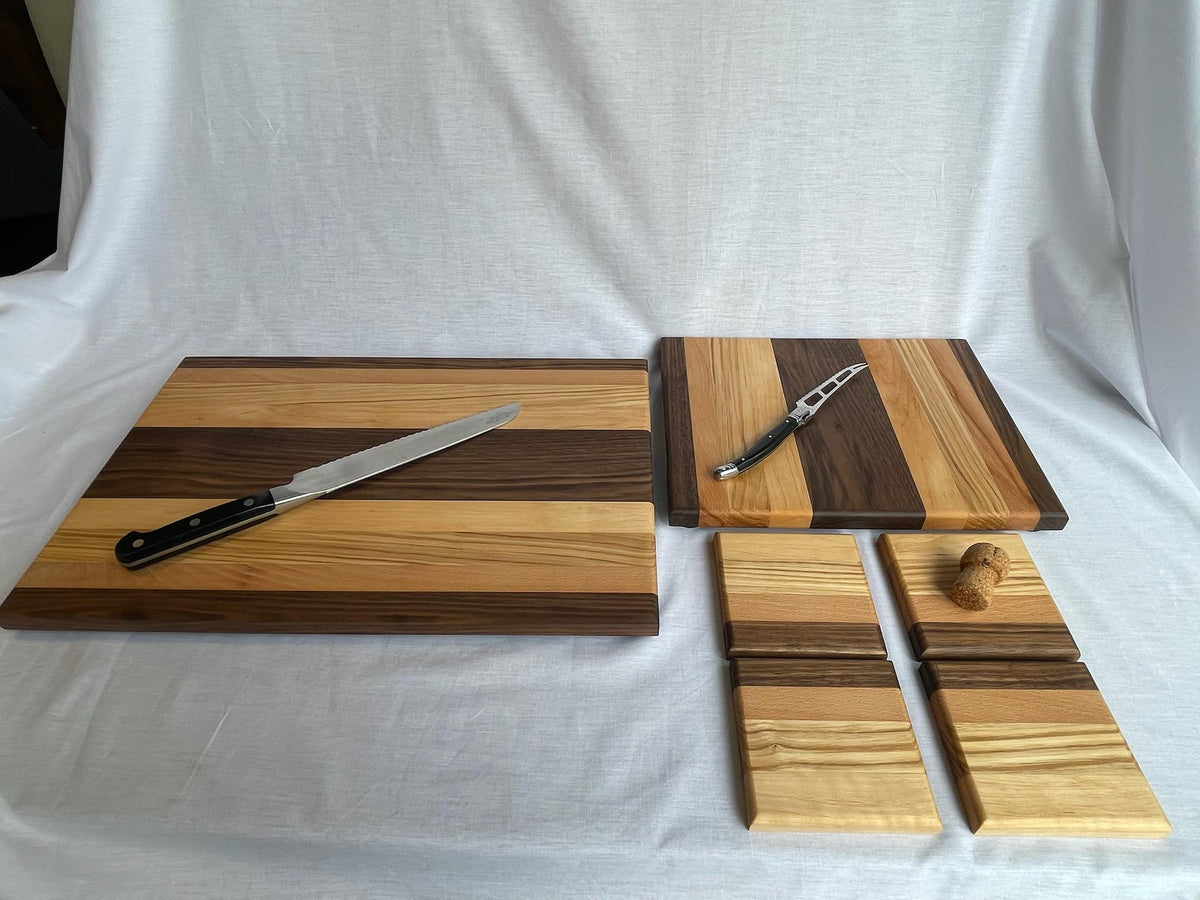 Walnut Charcuterie Board Gift Set, Cutting Board and Coasters, Handmade in the Netherlands