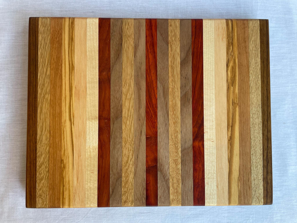 Eight-Wood Cutting Board, Lightweight Handmade Board in Oak, Cherry, Olive, Padauk & Walnut, Colourful Kitchen Gift, Made in the Netherlands